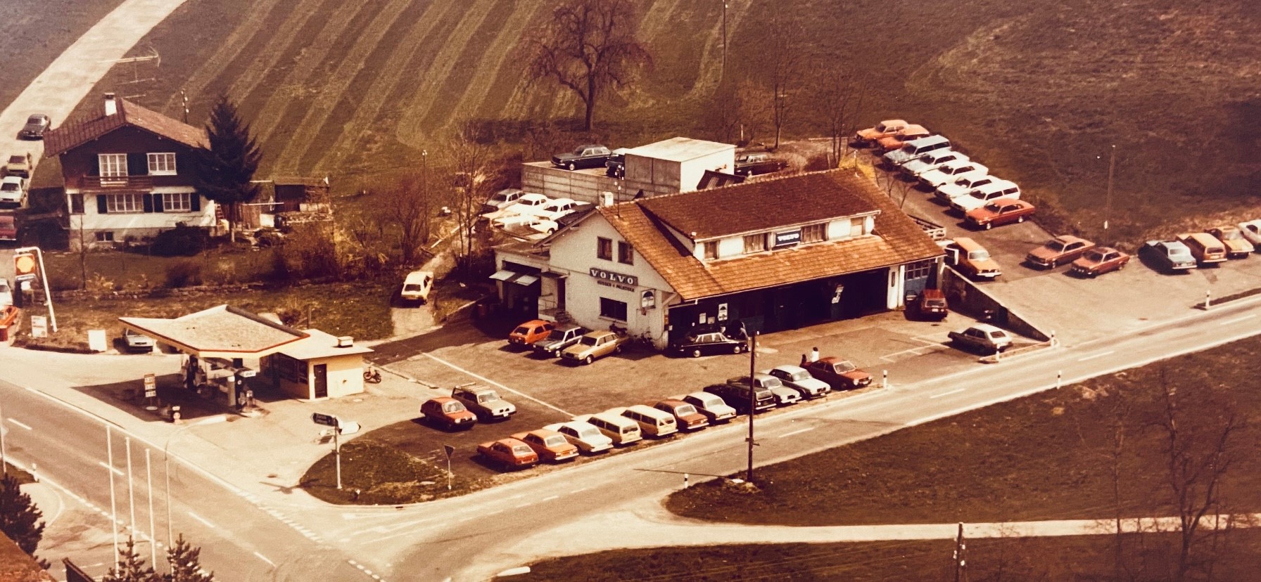 Old image of the garage