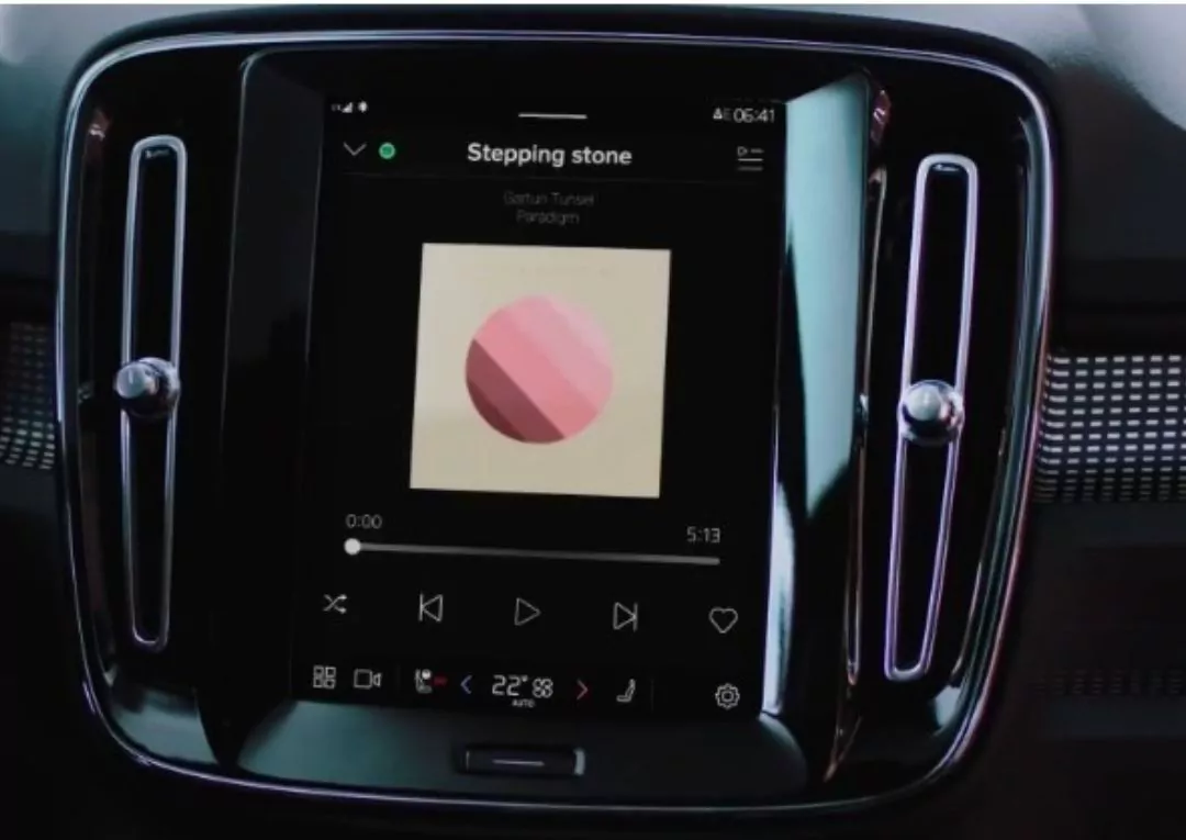 Volvo XC40 Pure Electric