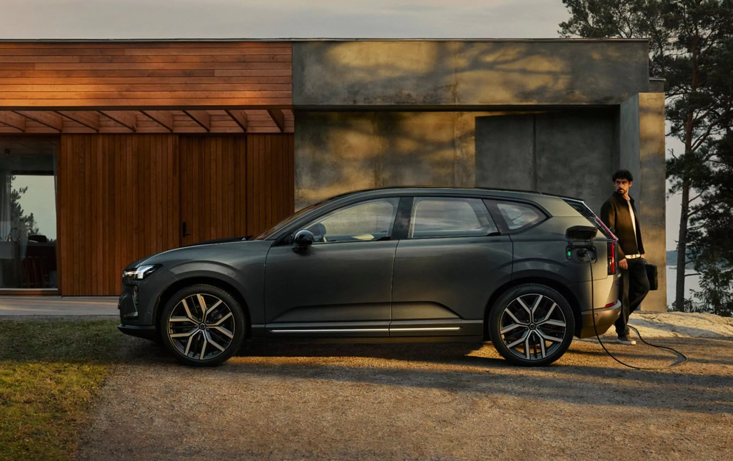 Volvo EX60