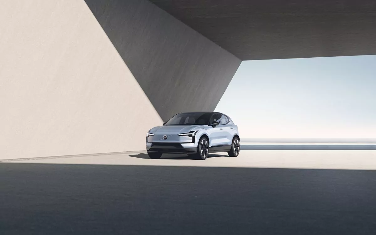 Volvo Automatik-Auto in silber